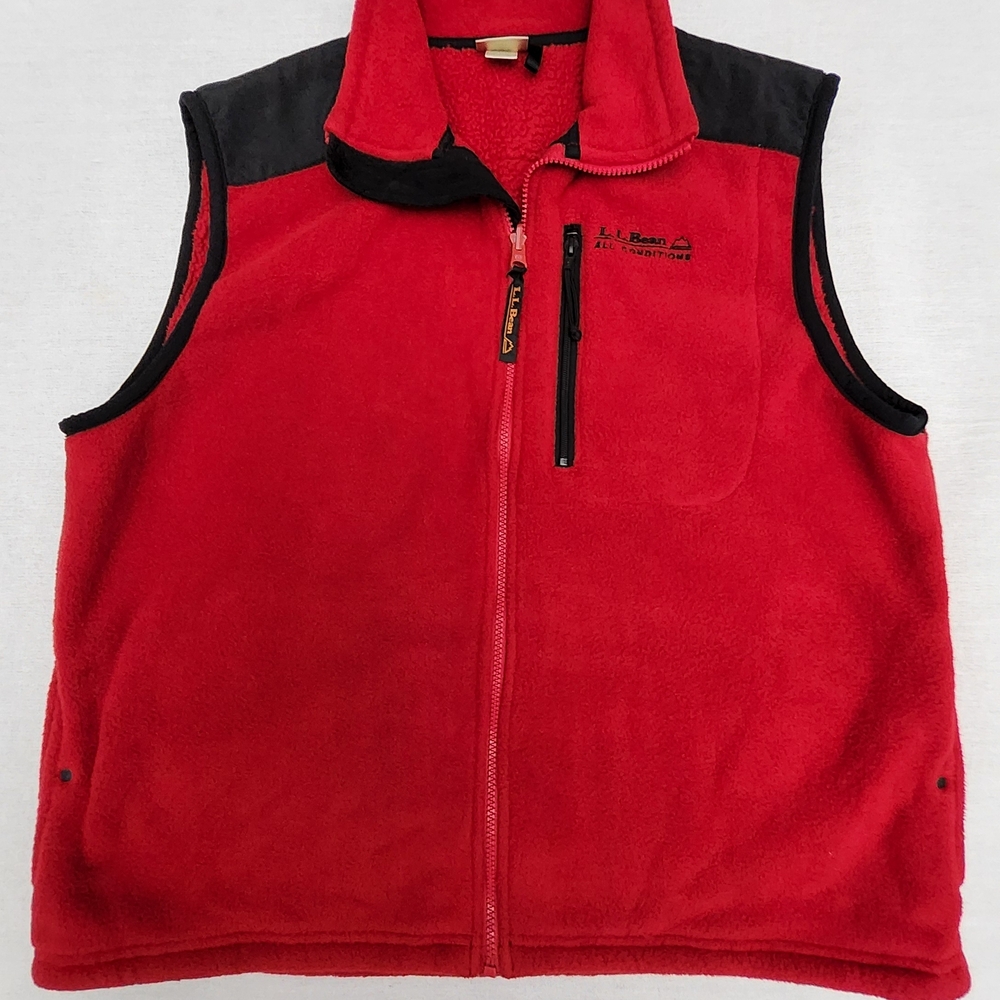 L.L. Bean Men’s Red and Black Fleece Vest